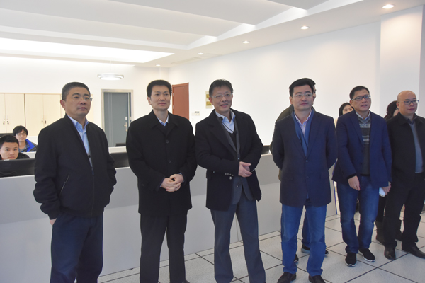杭州市委常委、余杭区委书记戴建平一行莅临腾龙国际平台视察-企业动态-腾龙国际平台官网